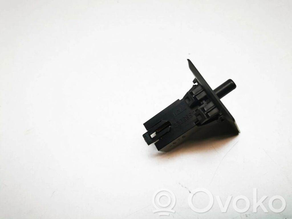 Chrysler 300 - 300C Glove box light 