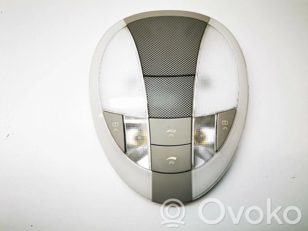 Mercedes-Benz CLS C219 Lampka podsufitki tylna 