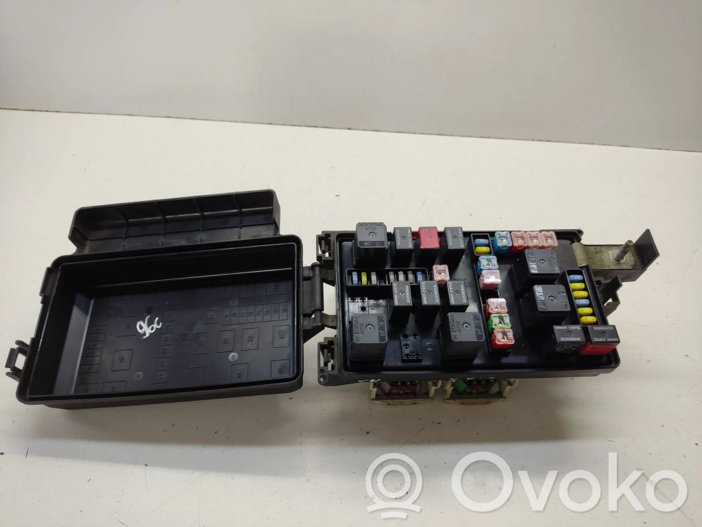 Chrysler 300 - 300C Fuse module 