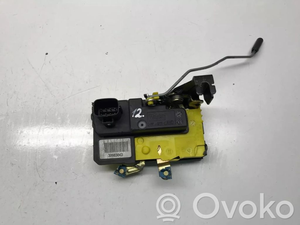 Volvo S80 Priekšpusē slēdzene 