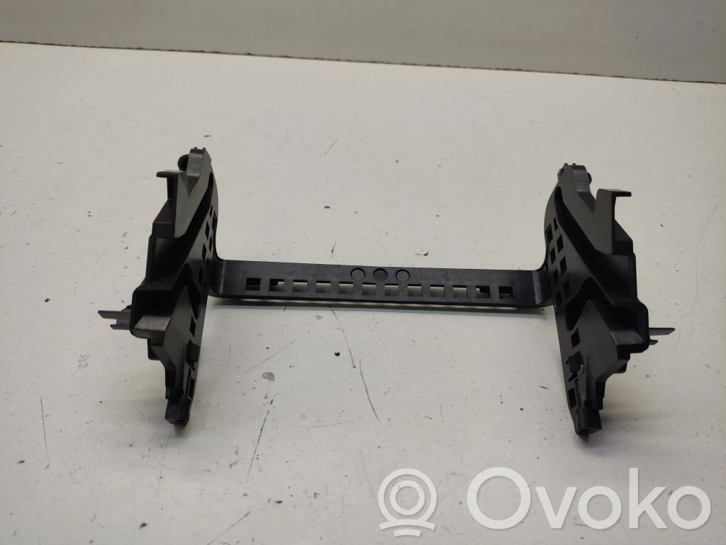 BMW 3 G20 G21 Base/soporte de la unidad de navegación GPS 