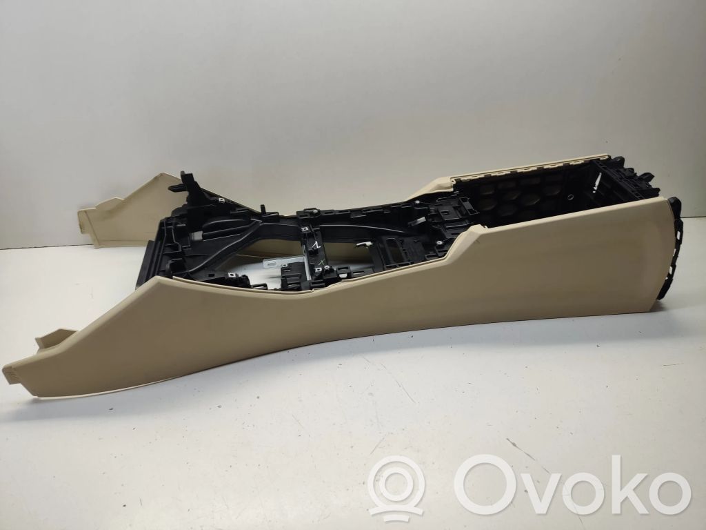 BMW 3 G20 G21 Centrinė konsolė 