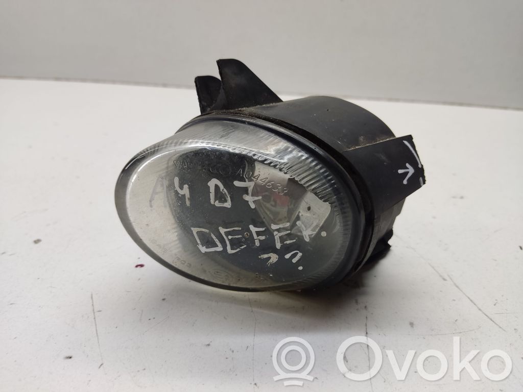 Audi A4 S4 B7 8E 8H Światło przeciwmgłowe przednie 