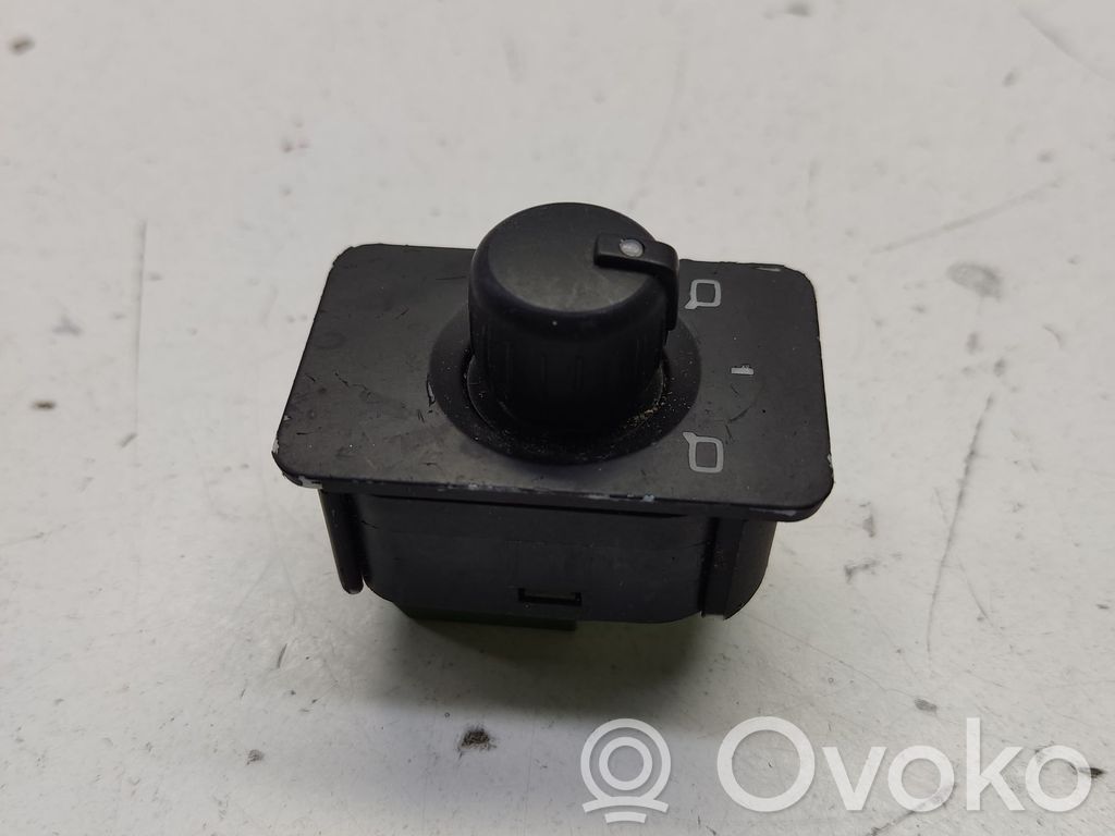 Audi A6 Allroad C5 Wing mirror switch 
