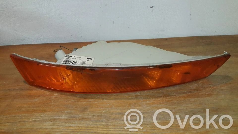 Nissan Primastar Front indicator light 
