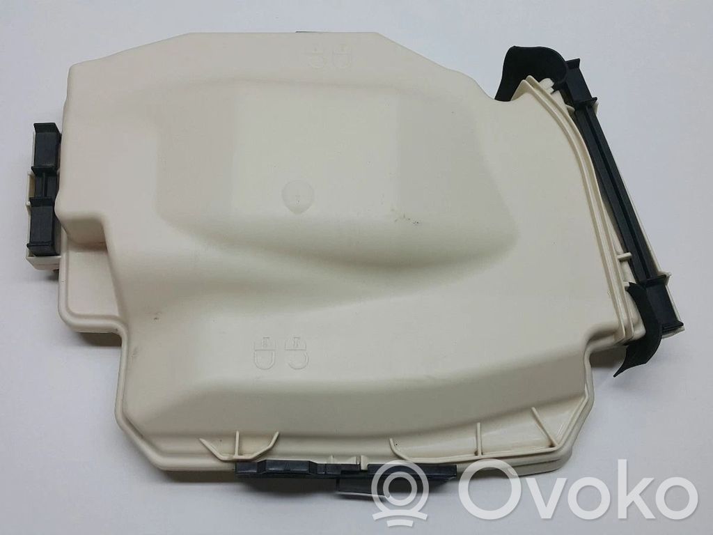 BMW 1 E81 E87 Fuse box cover 