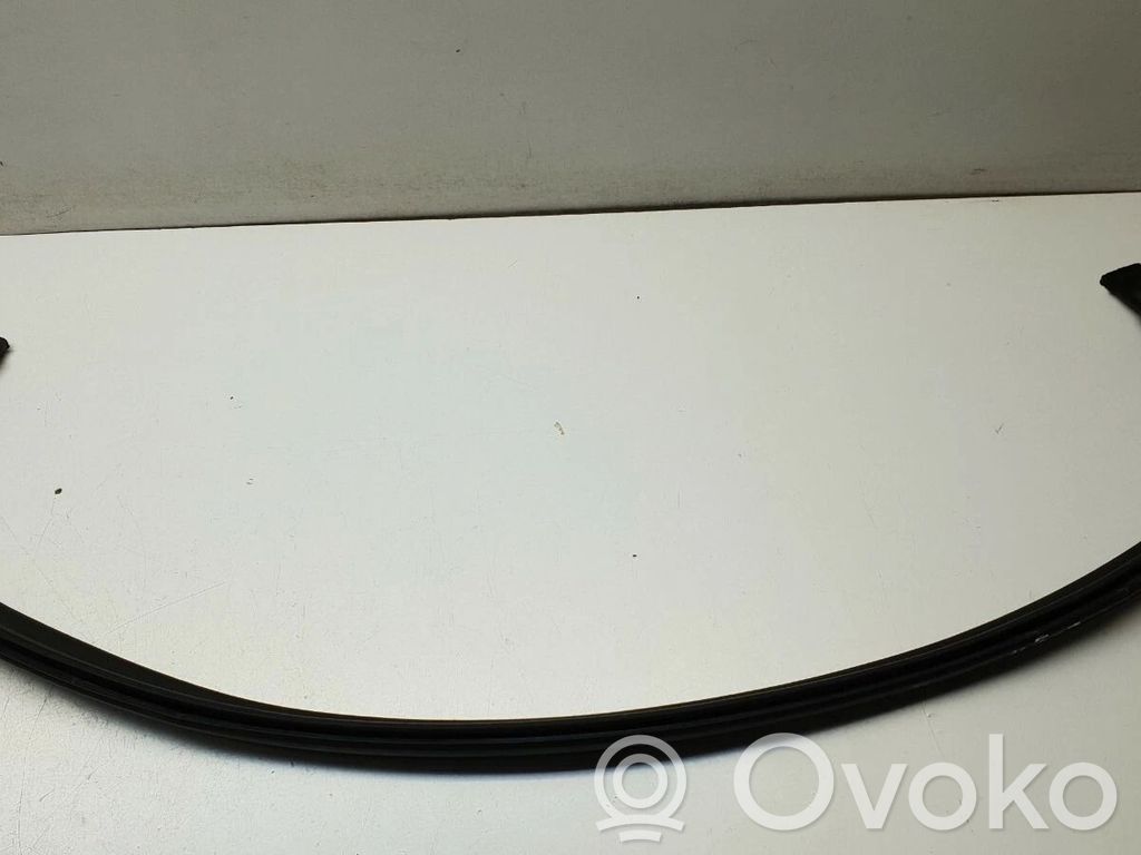 BMW M3 Engine compartment rubber 
