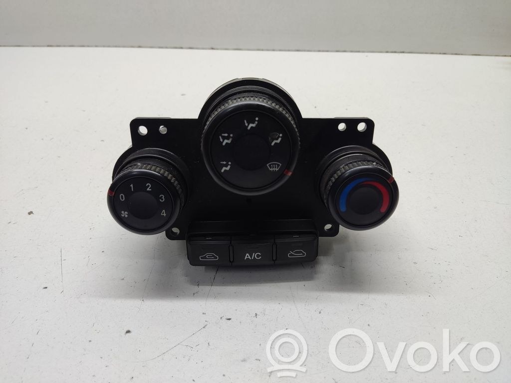 KIA Carens I Climate control unit 