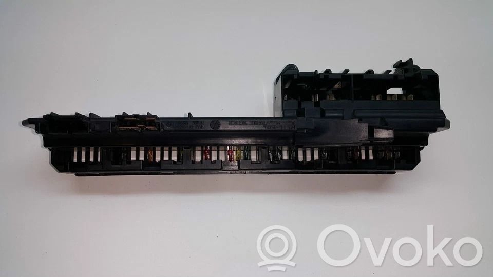 BMW 5 E60 E61 Fuse module 