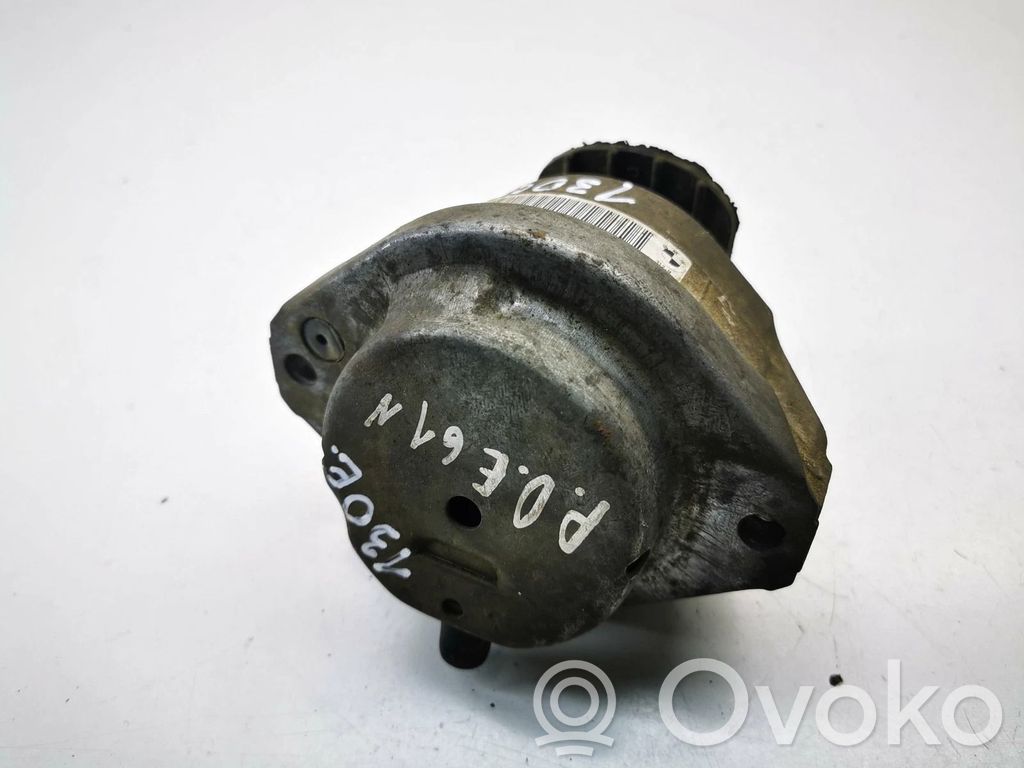 BMW 5 E60 E61 Engine mount bracket 