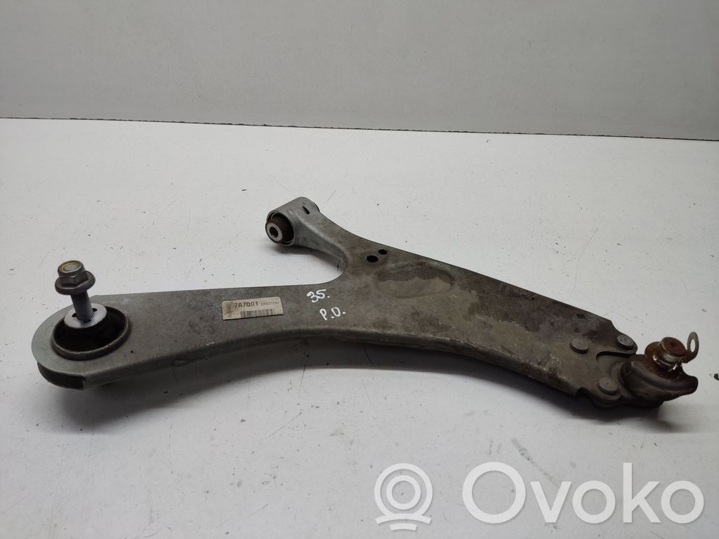 Fourchette, bras de suspension inférieur avant   7A7Q01,334900742,6493779V