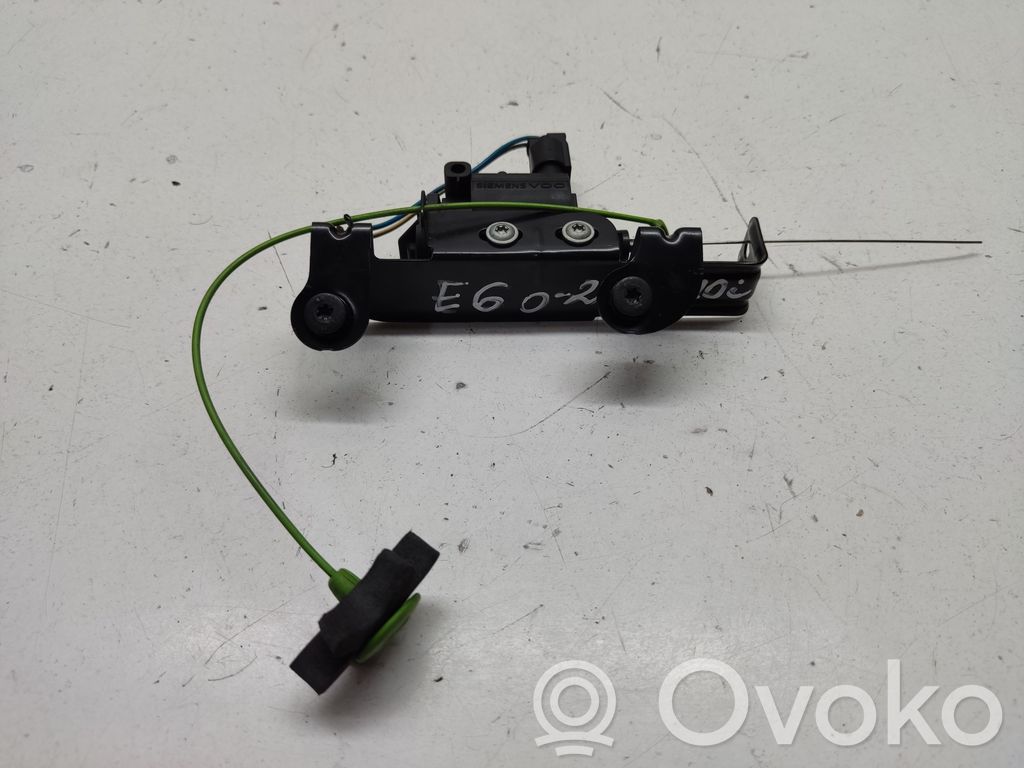 BMW 5 E60 E61 Stellmotor Tankdeckel Tankklappe 