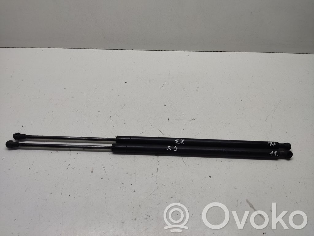 BMW X3 E83 Tailgate/trunk strut/damper 