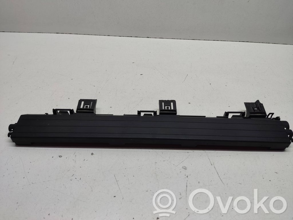 Other engine bay part   7532269,586509,12527532269