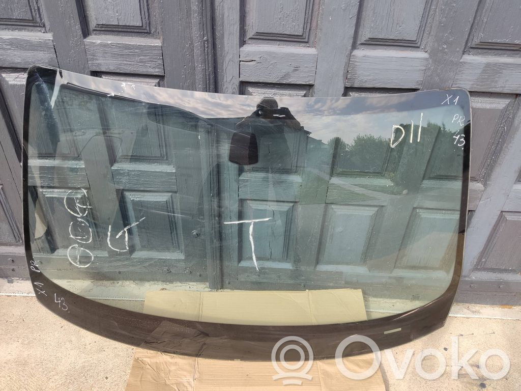 BMW X1 E84 Front windscreen/windshield window 