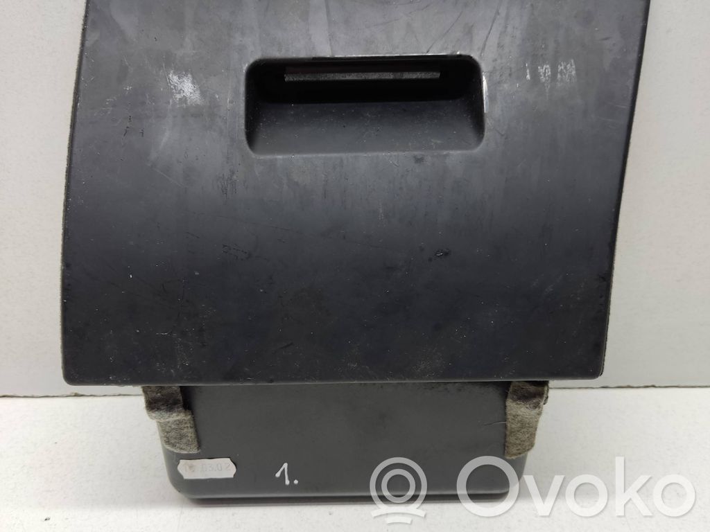 BMW 3 E46 Glove box 
