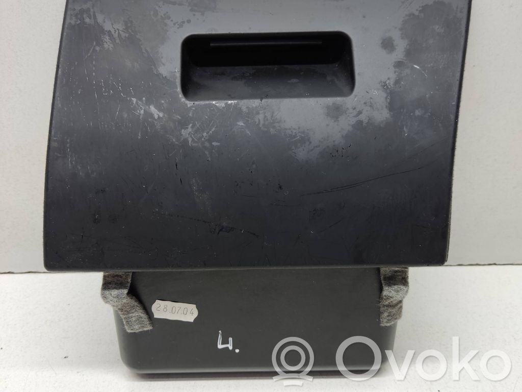 BMW 3 E46 Glove box 