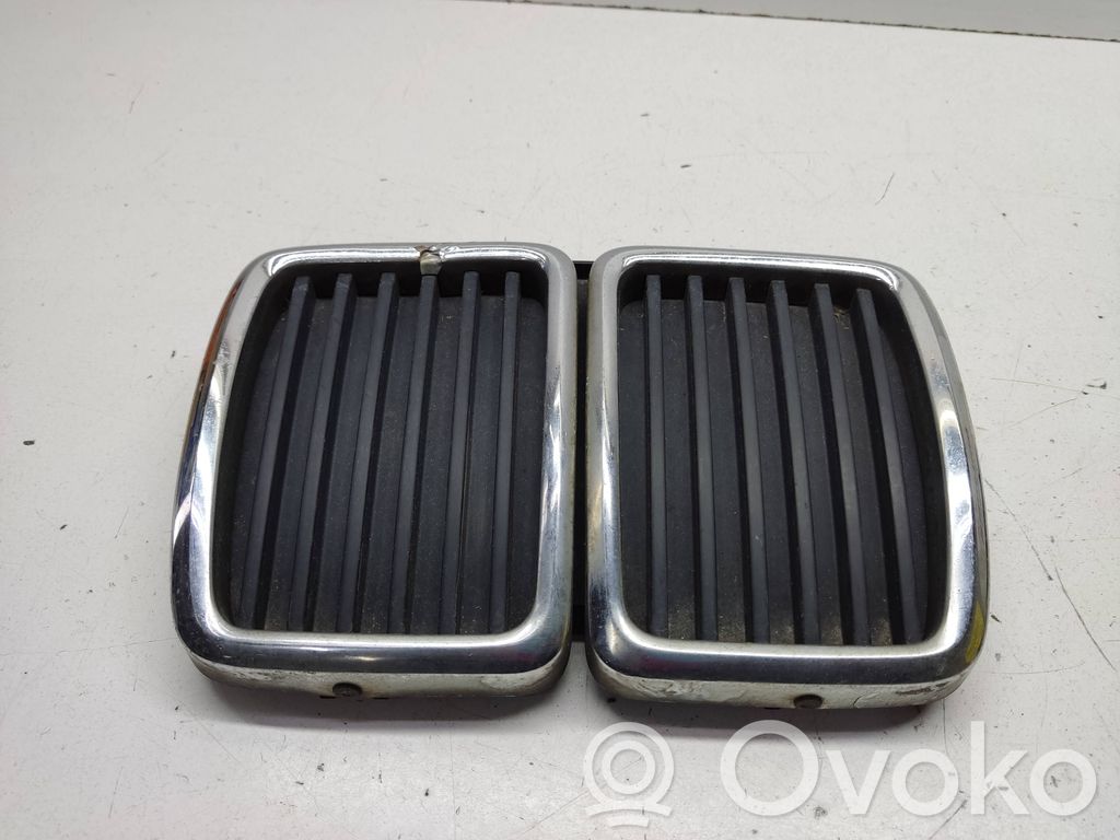 BMW 3 E30 Front grill 