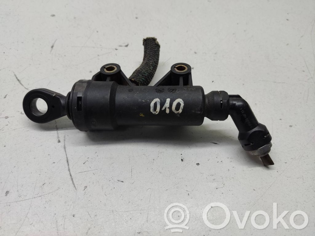 BMW 5 E39 Cilindro de embrague hidráulico 