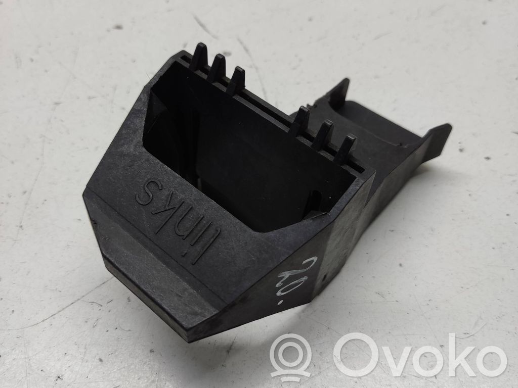 Radiator mount bracket   1703686,1711703686
