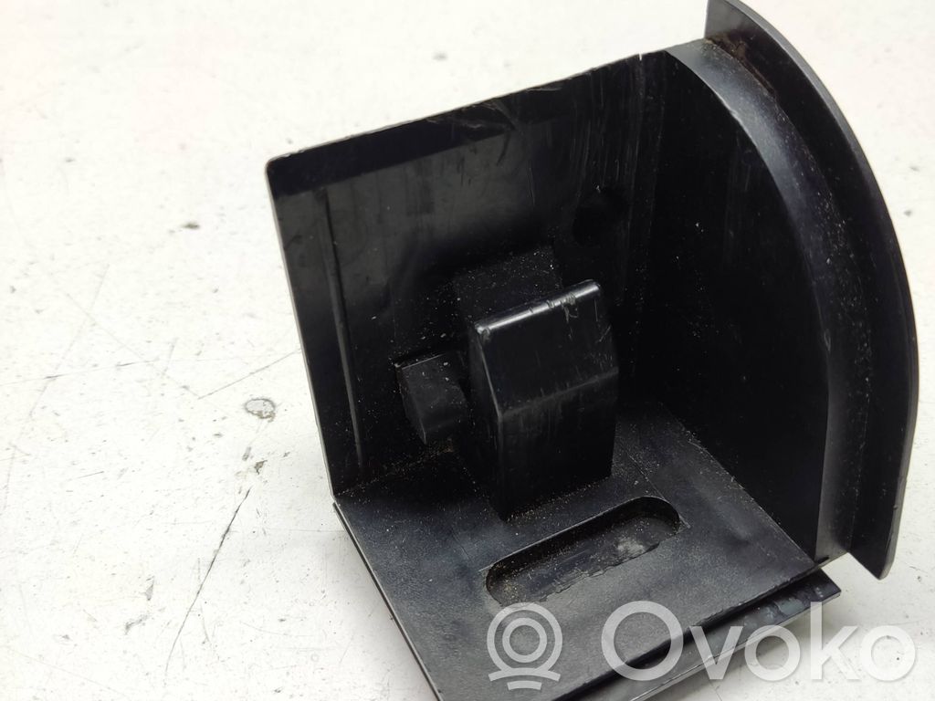 Parcel shelf load cover mount bracket   7026709