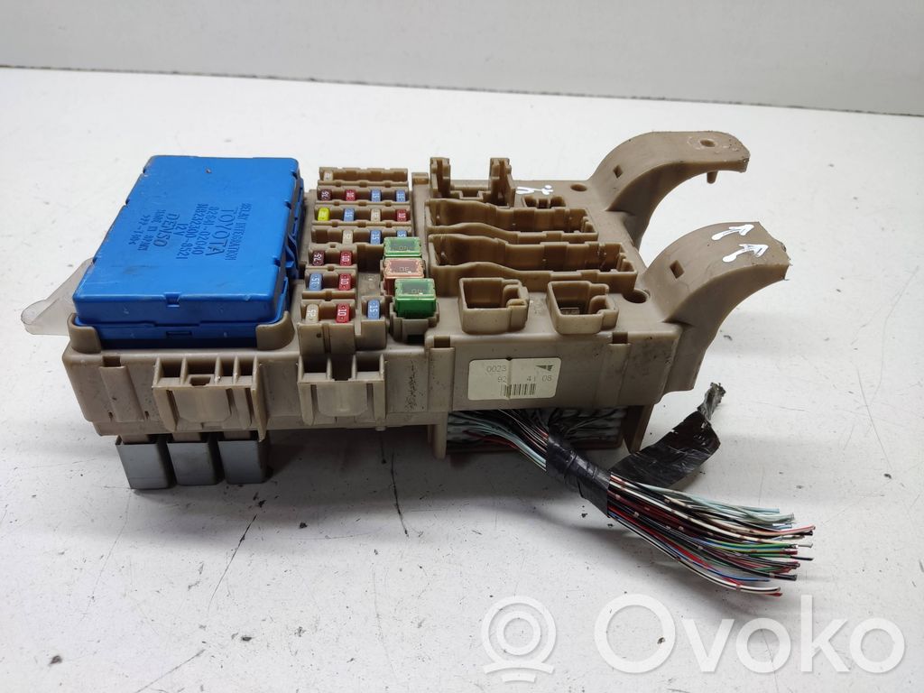 Toyota Corolla E120 E130 Drošinātāju bloks 