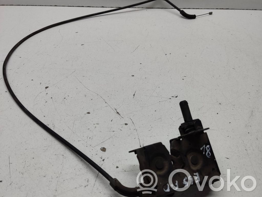 Engine bonnet/hood lock/catch   8240599,8240609