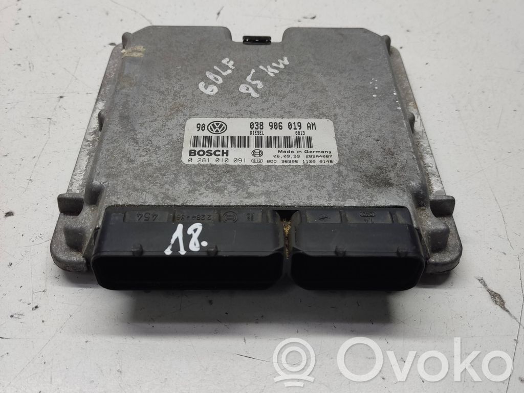 Volkswagen Golf IV Engine control unit/module 