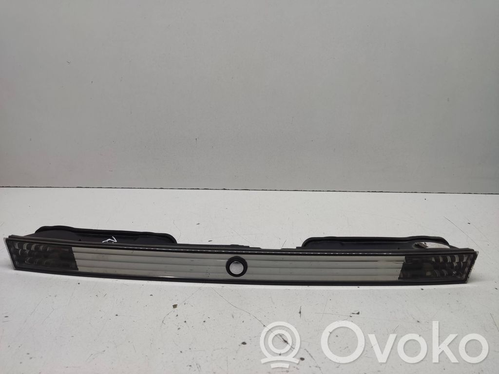 BMW 7 E65 E66 Rekisterikilven valo 