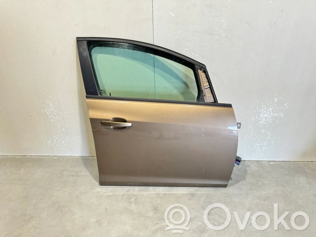 Opel Astra J Puerta delantera 