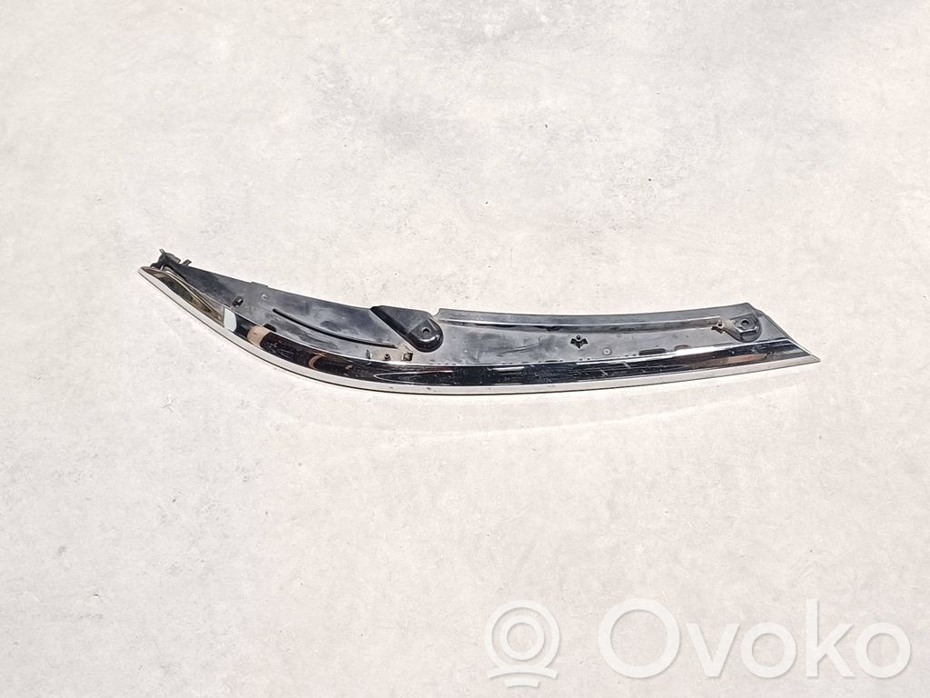 Volkswagen PASSAT B8 Listwa pod lampę przednią 