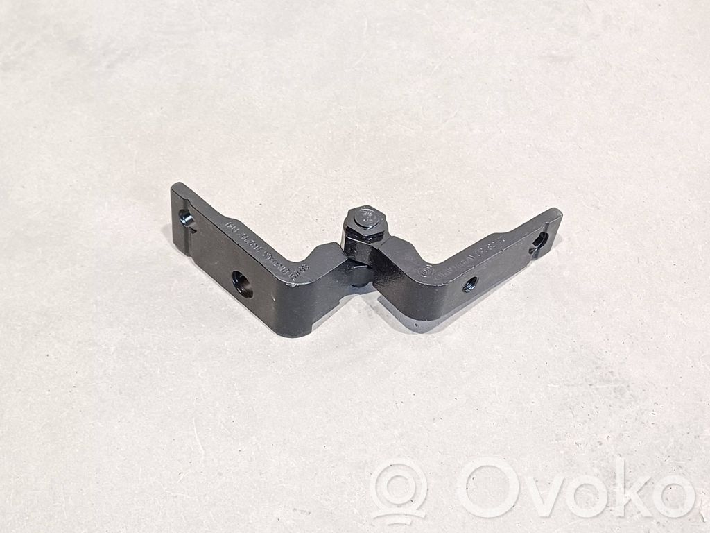 Volvo V60 Front door upper hinge 