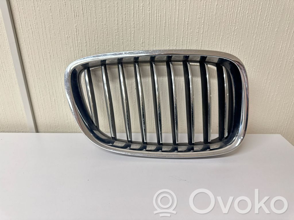 BMW 5 GT F07 Maskownica / Grill / Atrapa górna chłodnicy 