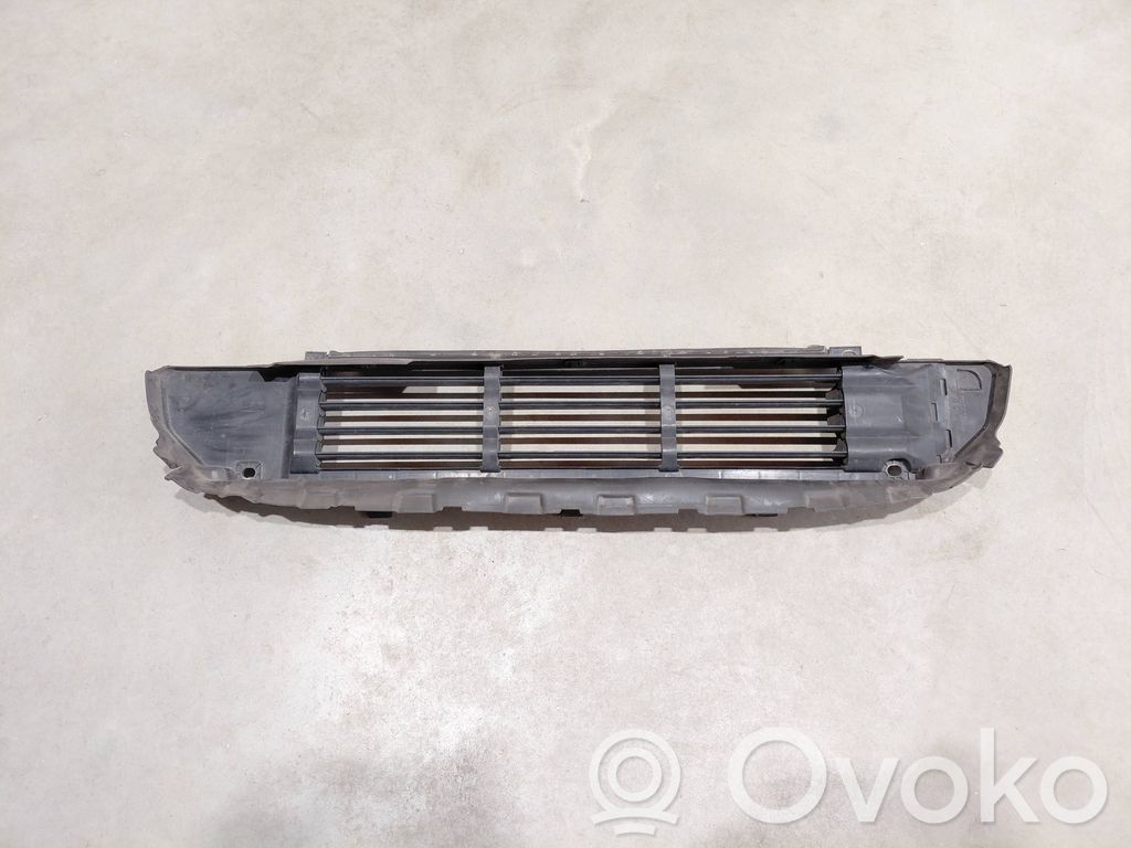 Volvo XC40 Wlot / Kanał powietrza intercoolera 