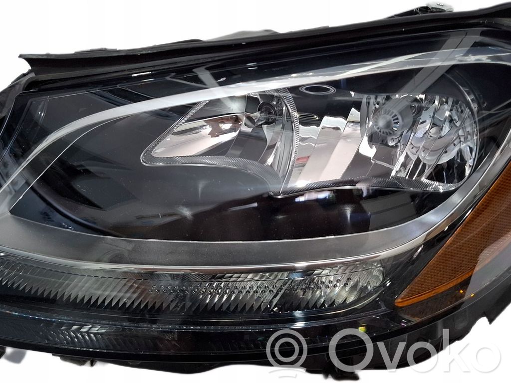 Mercedes-Benz GLC X253 C253 Lampa przednia 