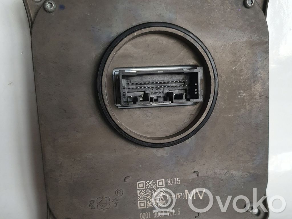Hongqi E-HS9 Lampy przednie / Komplet 