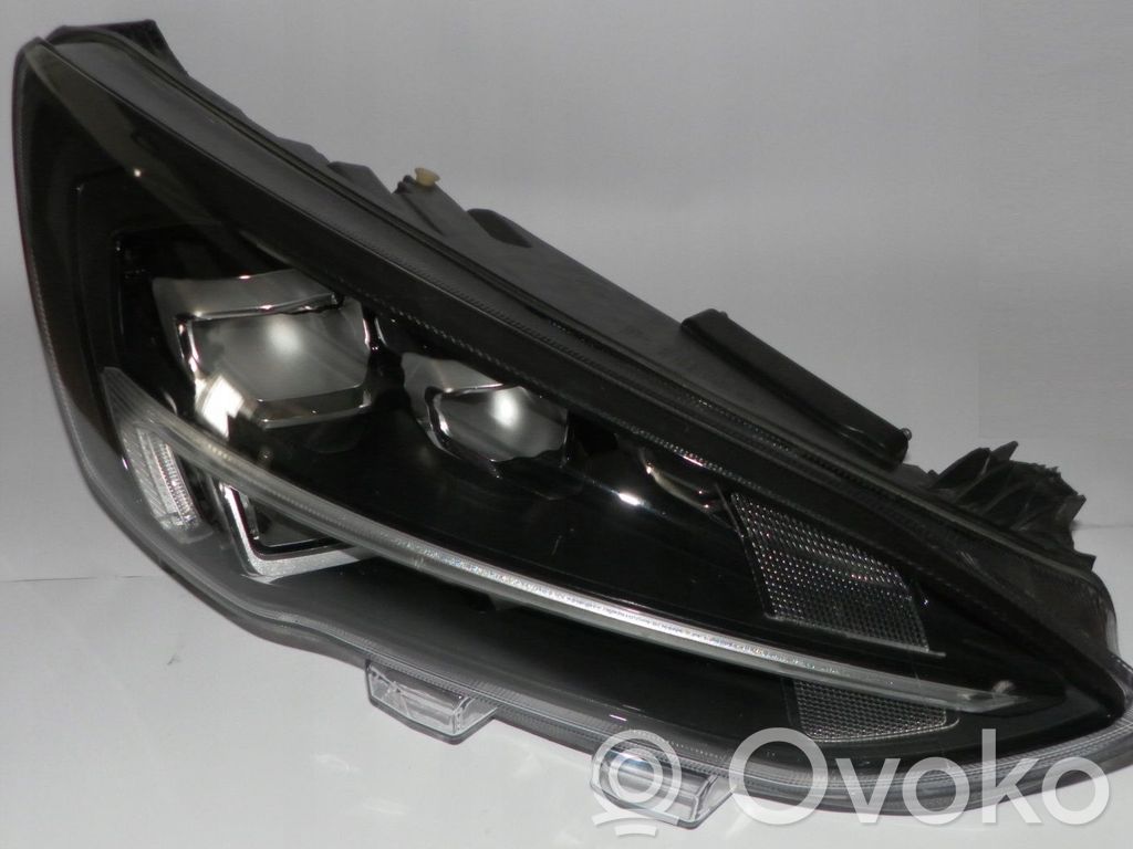 Ford Focus Headlight/headlamp 