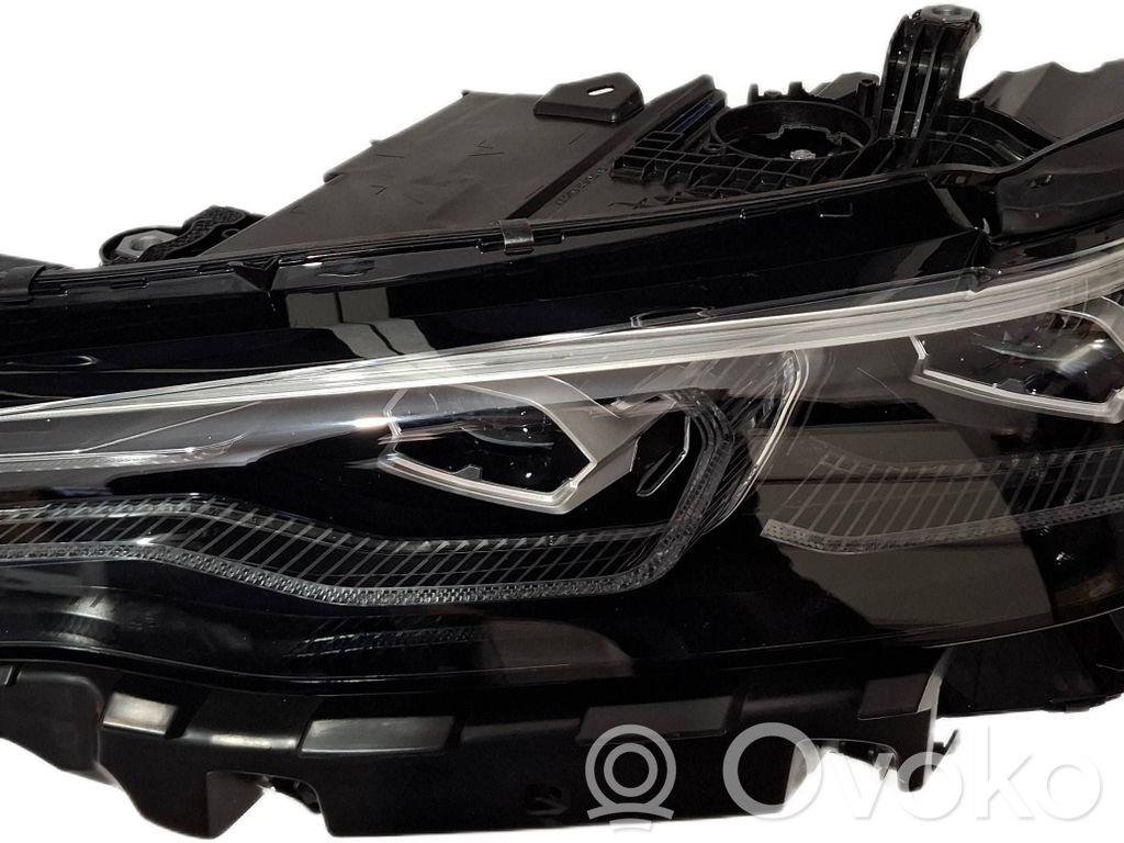 BMW X7 G07 Lampa przednia 