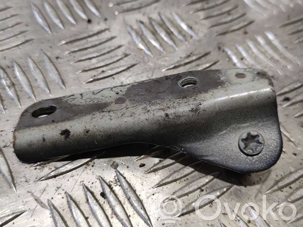 Volvo XC70 Bracket in trunk/boot 