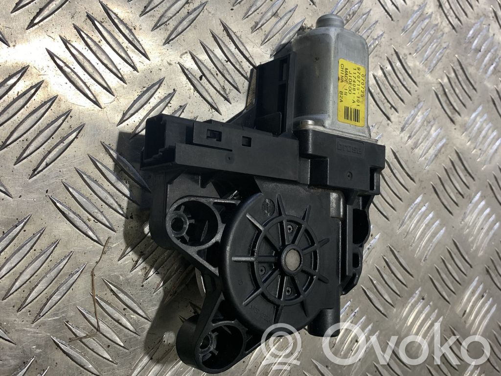 Volvo V70 Silnik regulatora szyby drzwi przednich 