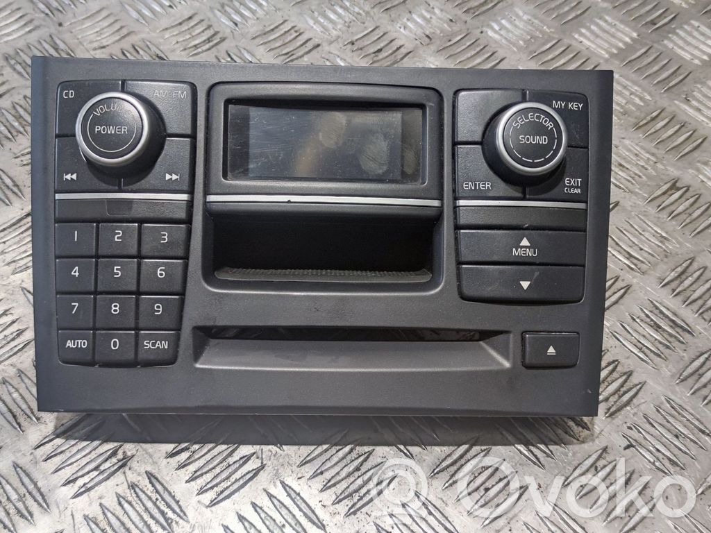 Volvo XC90 Radio/CD/DVD/GPS head unit 