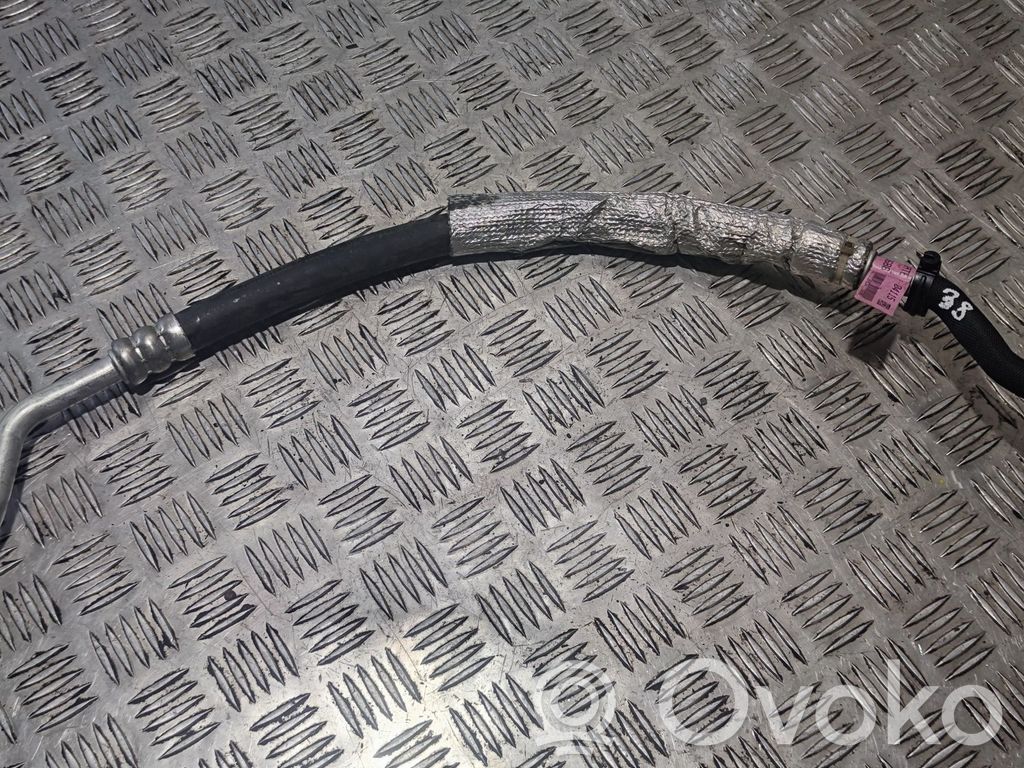 Ilmastointilaitteen putki (A/C)   68217218AC