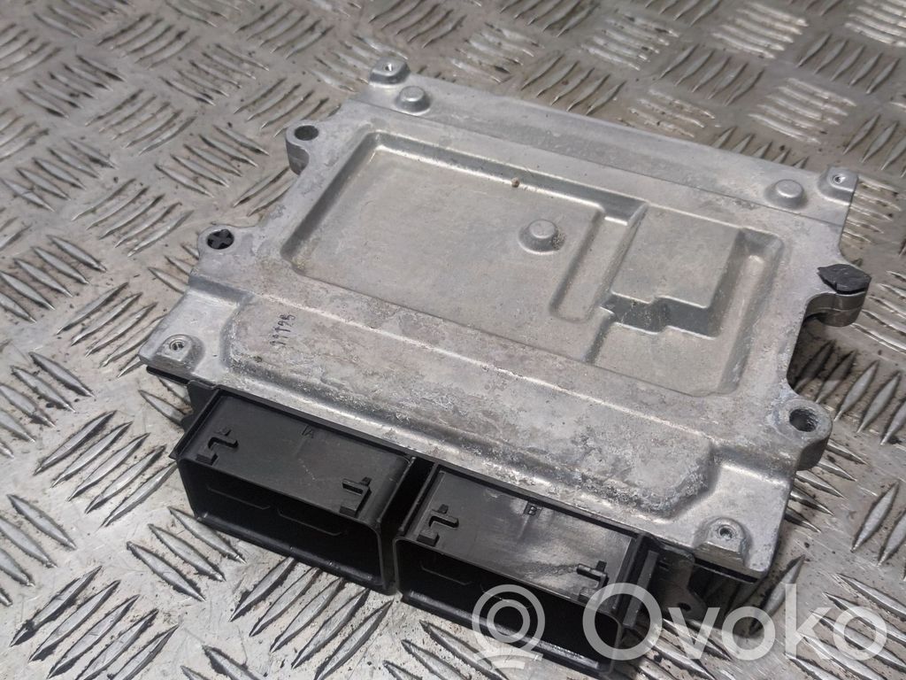 Volvo S90, V90 Engine control unit/module 