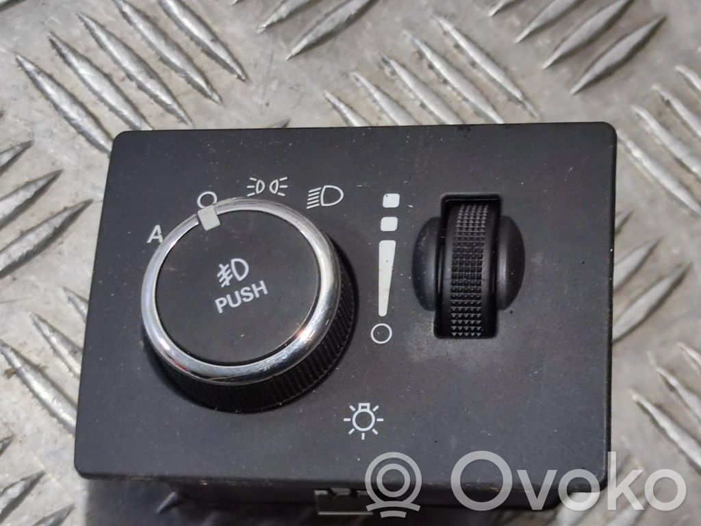 Chrysler Crossfire Light switch 
