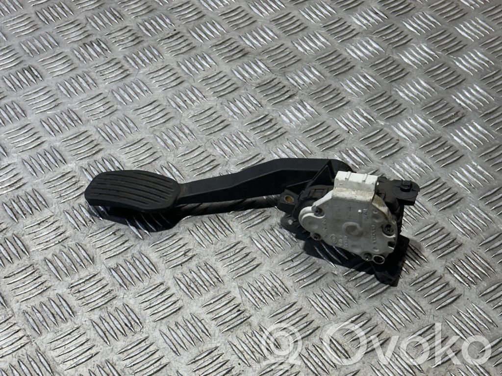Volvo S60 Akceleratoriaus pedalas 
