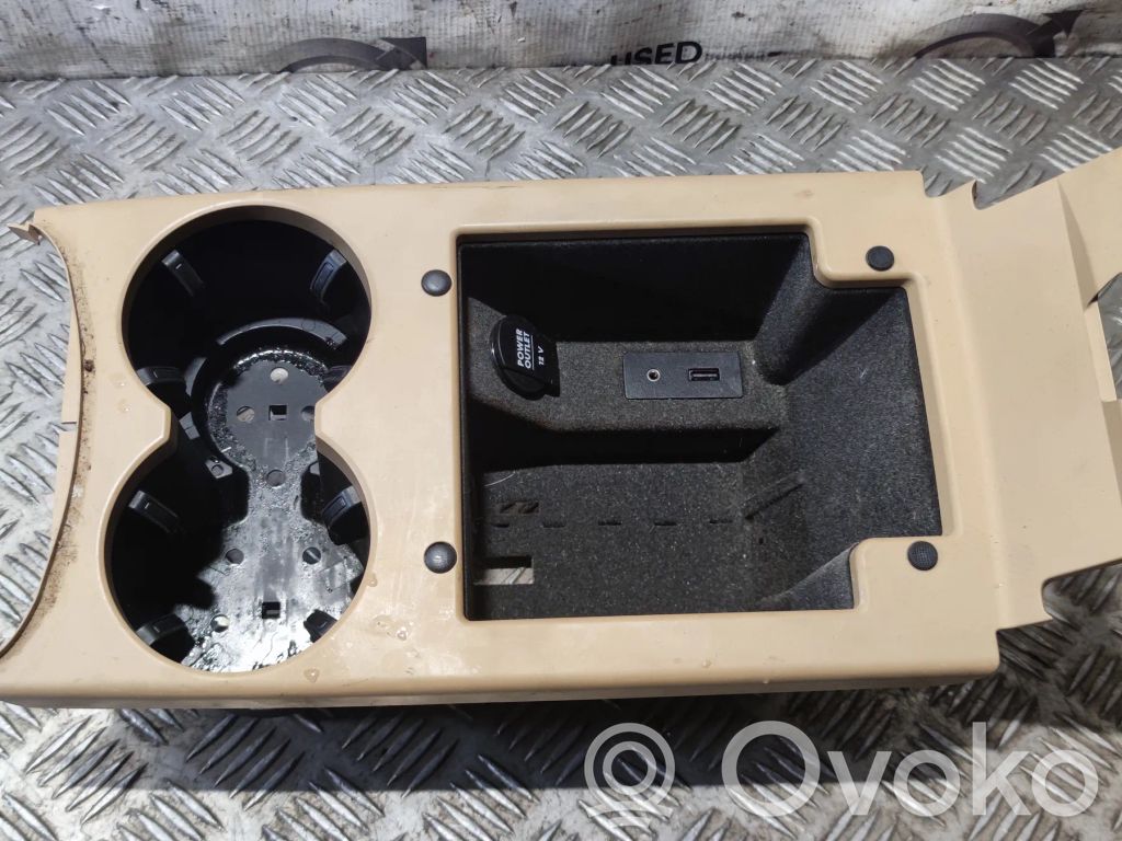 Porsche Macan (95B) Glove box central console 