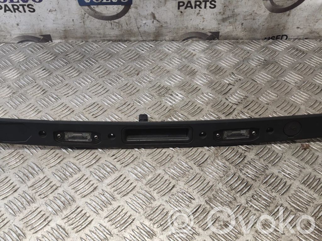 Volvo S60 Trunk door license plate light bar 
