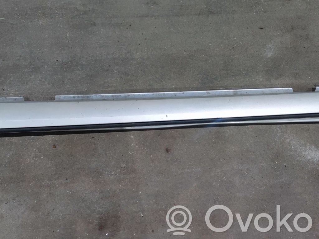 Volvo V60 Sill 