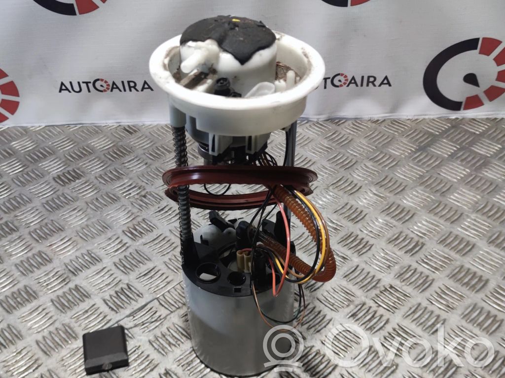 Porsche Macan (95B) In-tank fuel pump 