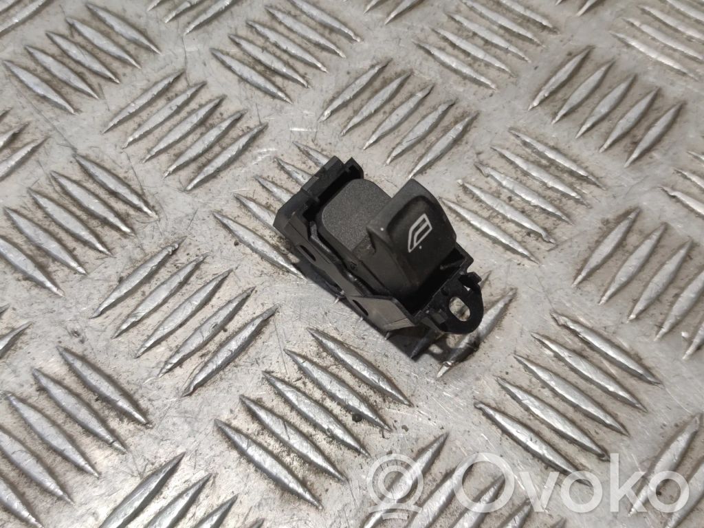 Volvo XC60 Electric window control switch 